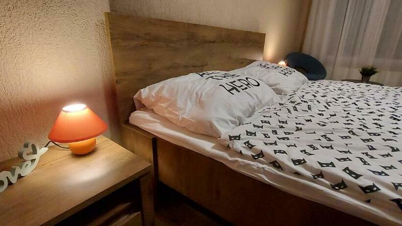 بنسيون Park 84 Vendégház