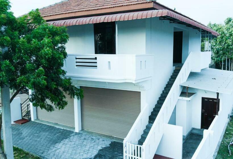 펜션 Whisky Point Lagoon Resort