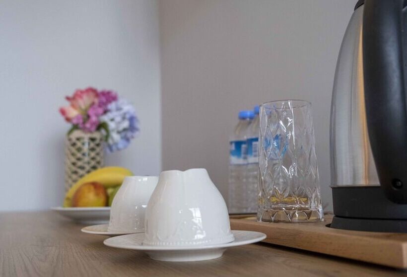 Sherlock Homes Hotels