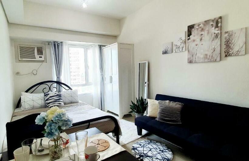 The Beacon Makati Lukeskye Suite