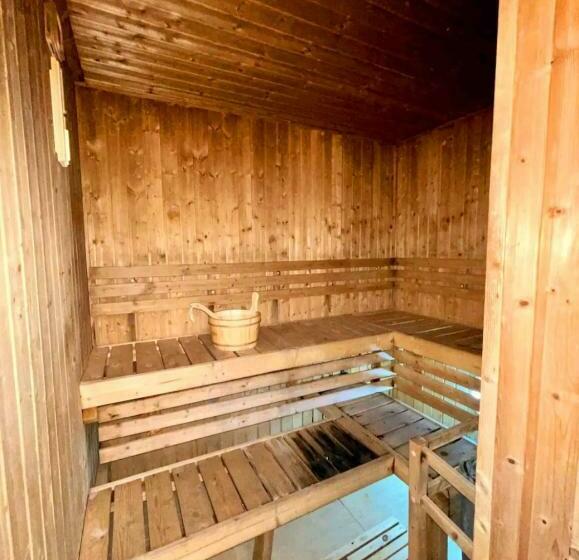 The Beacon Makati Lukeskye Suite