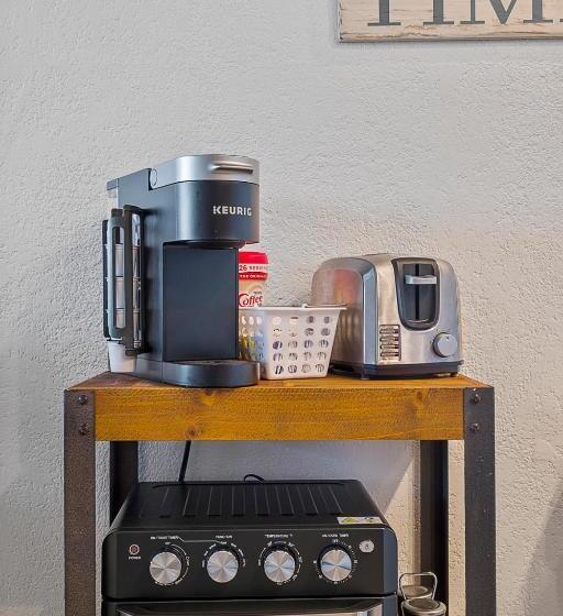 Aloha Hibiscus Room,sunset Views   Hawaiian Inn Beach Resort