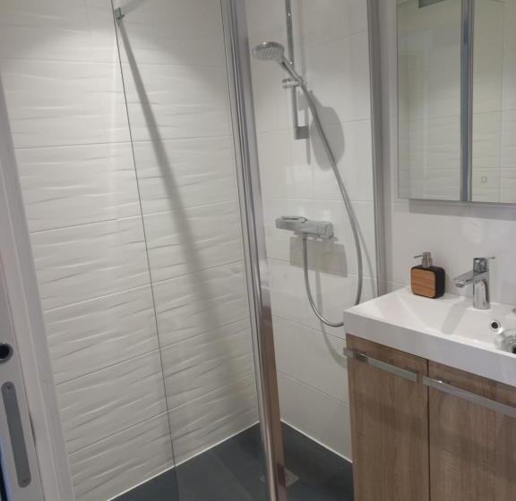 مبيت وإفطار La Casa Bed&breakfast Entrée Indépendante 26m2 Calme Proche De Tout Wifi Parking Privé Jardin Terras