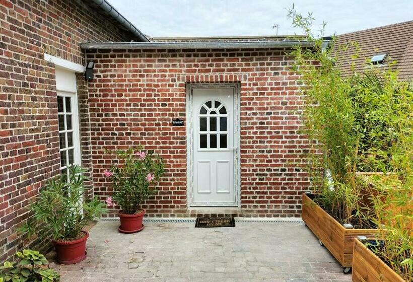 Bed and Breakfast Studio Au Fond De La Cour