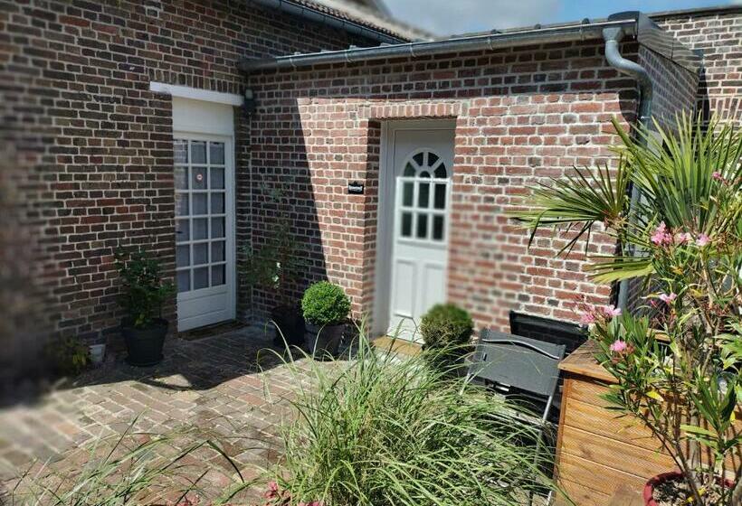 Bed and Breakfast Studio Au Fond De La Cour