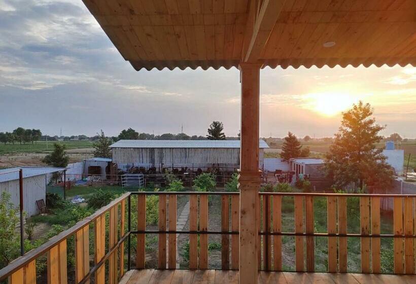 בית מלון כפרי Atulyam Farms