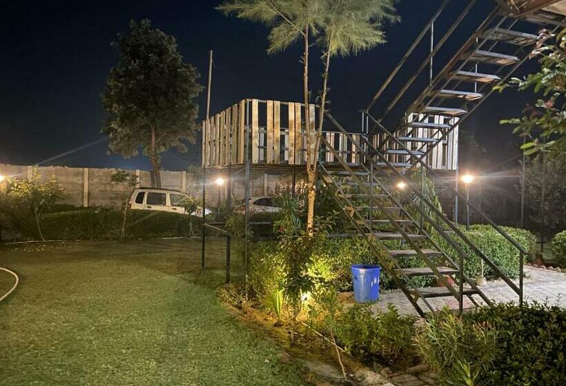 בית מלון כפרי Atulyam Farms