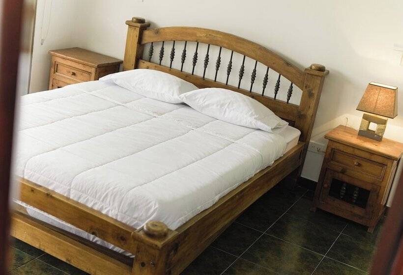 هتل Chalet La Sofia By Majuva