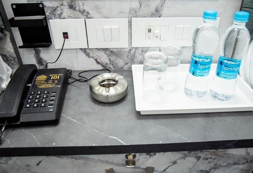 Отель Jsm Residency