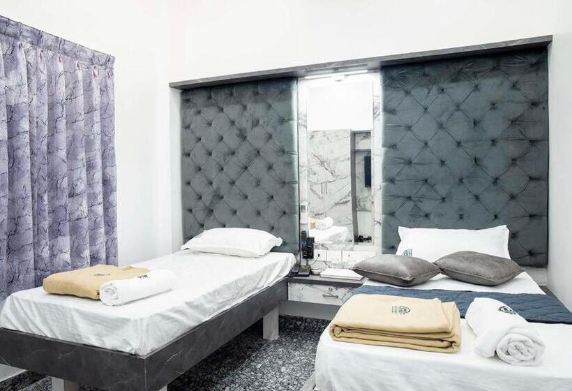 Отель Jsm Residency