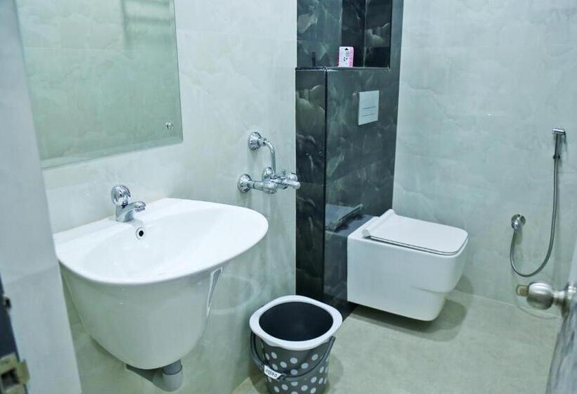 Отель Jsm Residency