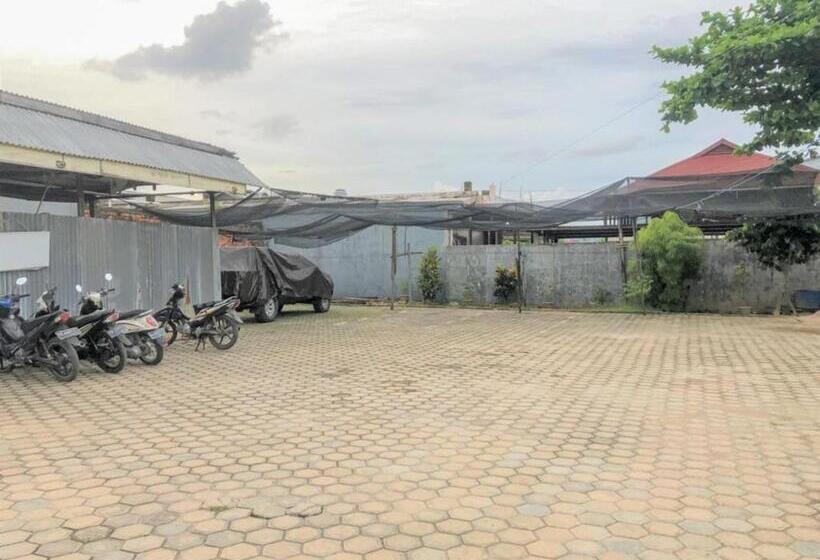 فندق Lido 88 Sorong Mitra Reddoorz