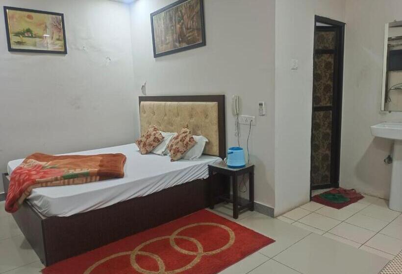 فندق Royal Churu