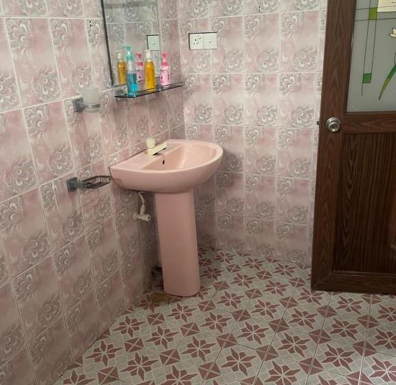 Serendipity Beach Hotel Unawatuna