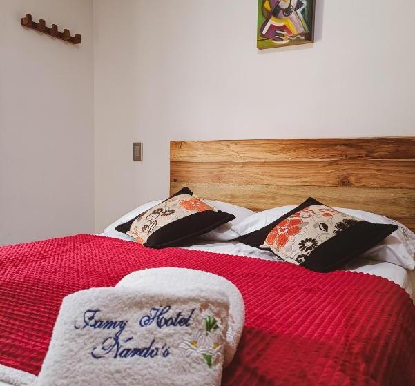 פנסיון Famy Hostal Nardo S