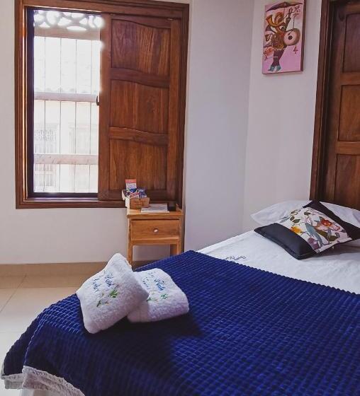 פנסיון Famy Hostal Nardo S