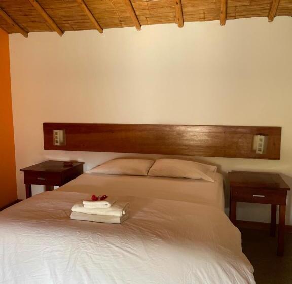 פנסיון La Casa De Pitty