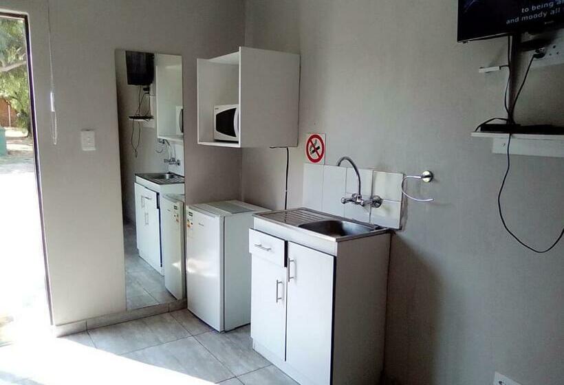 膳宿费 Resort One Eight Four