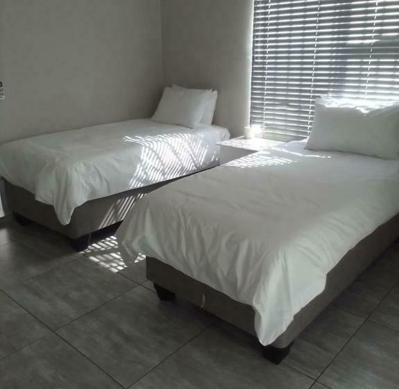 膳宿费 Resort One Eight Four