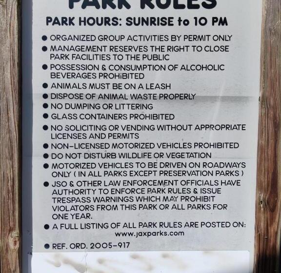 بنسيون Roosevelt Inn