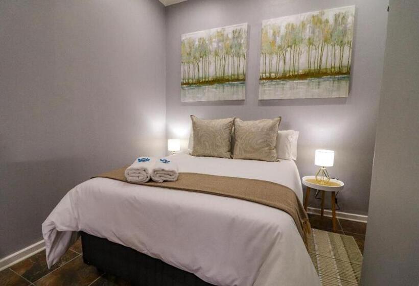 Пансион The Honeycomb 2