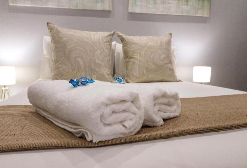 ペンション The Honeycomb 2