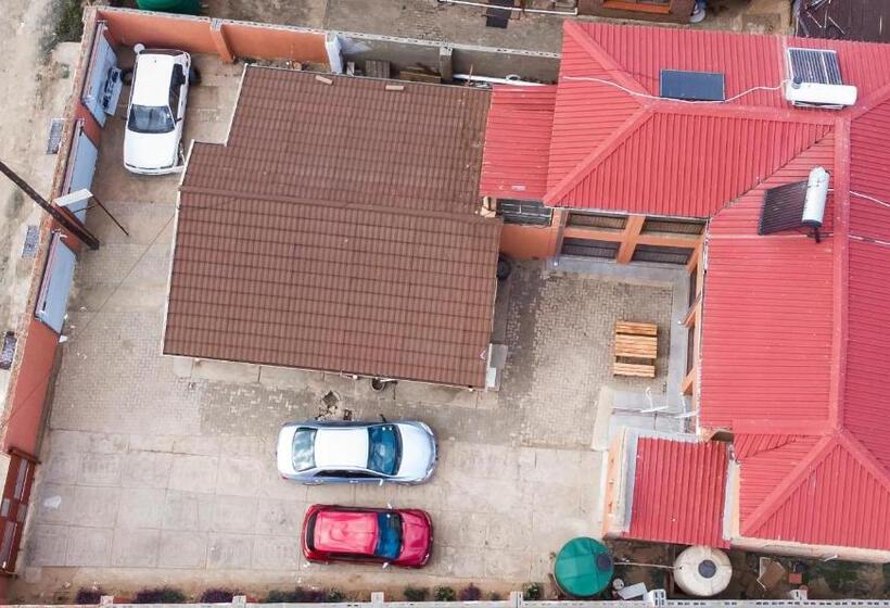 Пансион Vochelo Lodge