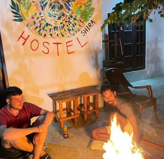 The Traveller S Hostel & Private Rooms