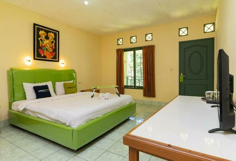 Urbanview Hotel Griya Astoeti 2 Cisarua Puncak