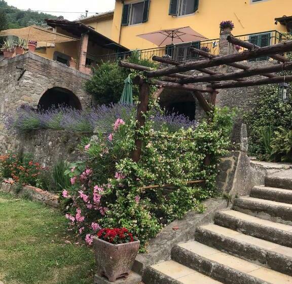 مبيت وإفطار Canapali