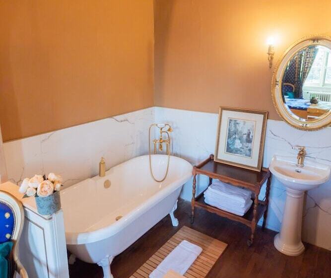 مبيت وإفطار Chateau Du Hallay