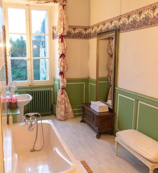 مبيت وإفطار Chateau Du Hallay