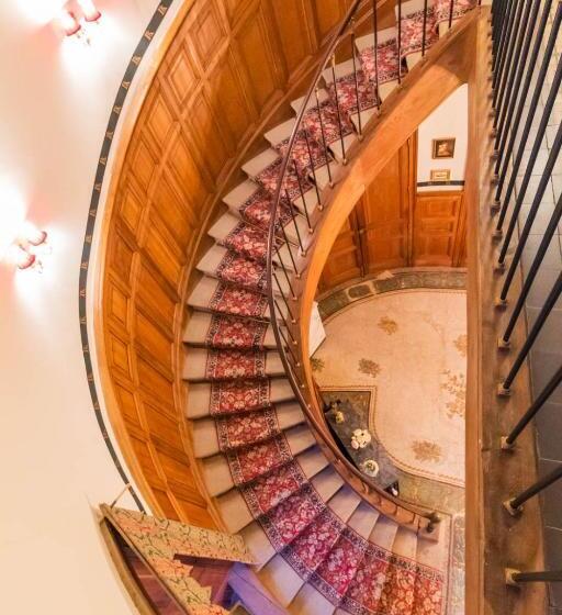 مبيت وإفطار Chateau Du Hallay