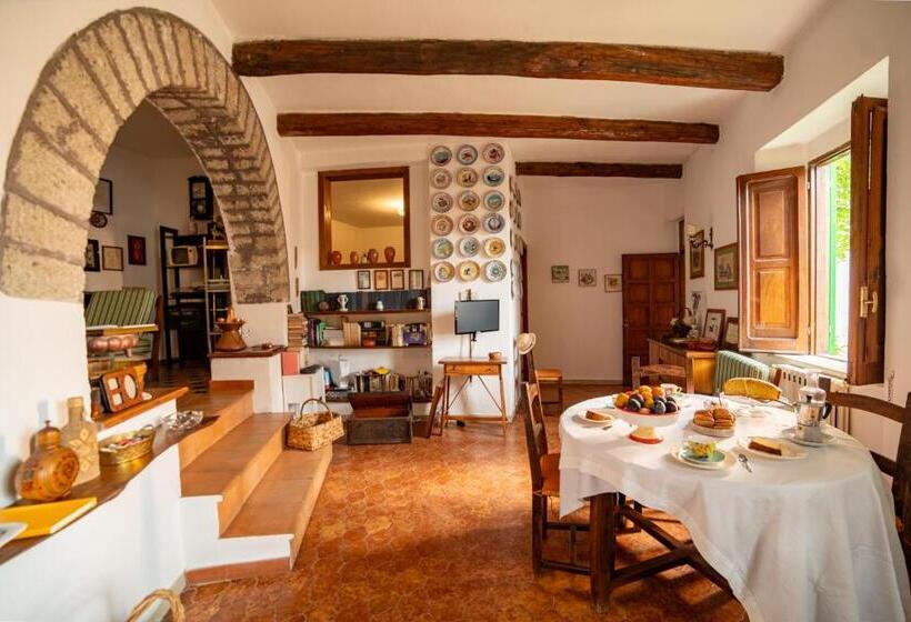 مبيت وإفطار Radici Dimora Natura Cultura