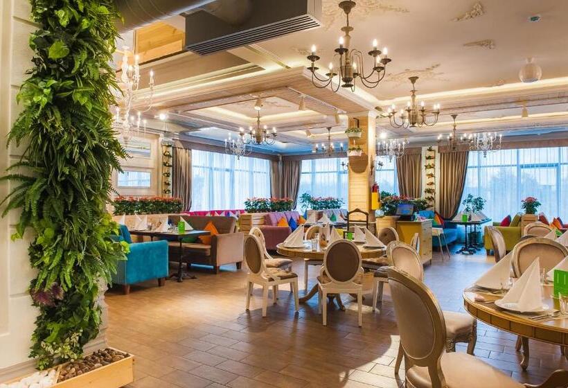 هتل Balqaragai Forest Family Resorts