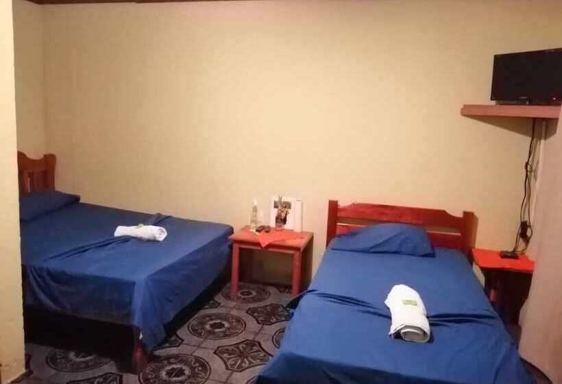 هتل کپسول Cabinas Carolina