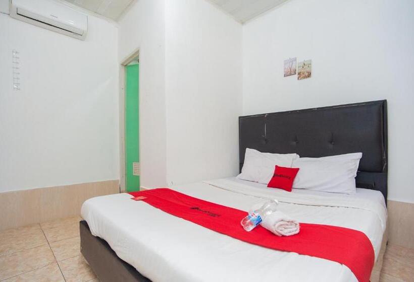 호텔 Reddoorz Syariah At Jalan Wayhitam Palembang