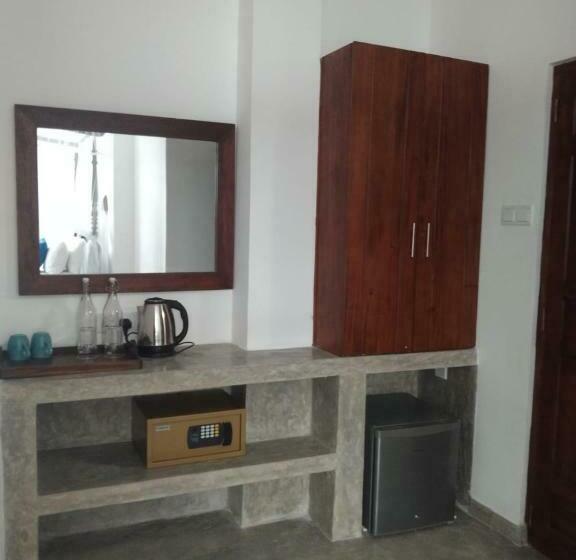 膳宿费 Beach Inns Holiday Resort   Celeste