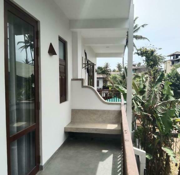 膳宿费 Beach Inns Holiday Resort   Celeste