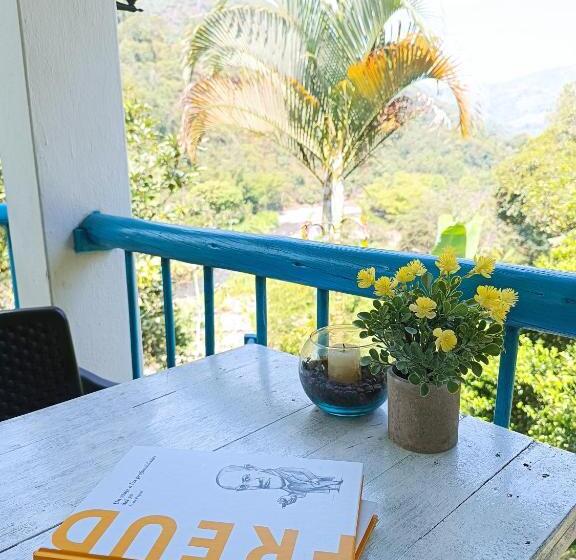 بنسيون Duck House Hostel / La Vega