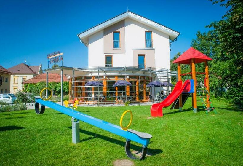 펜션 Penzion Trnka