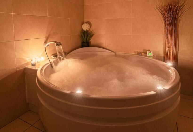 پانسیون Tierra