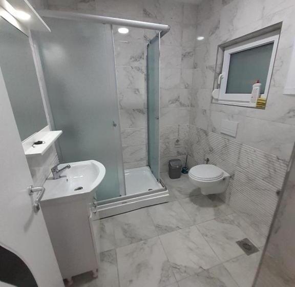 پانسیون Villa Abi Center