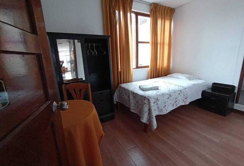 ユースホステル San Antonio