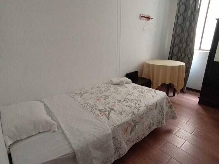 ユースホステル San Antonio