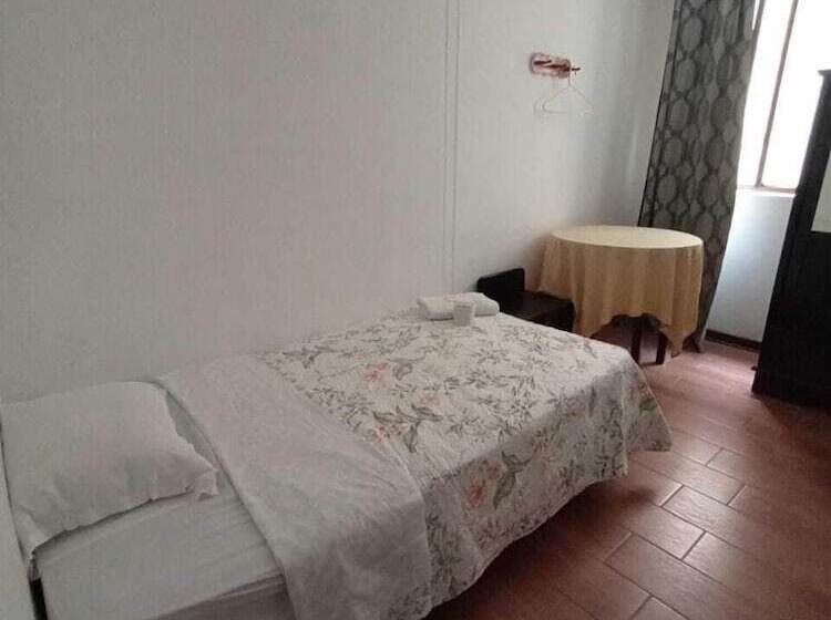 ユースホステル San Antonio