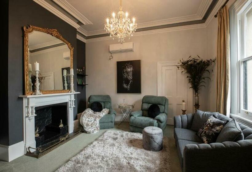 Bed and Breakfast Chalet De La Ruche