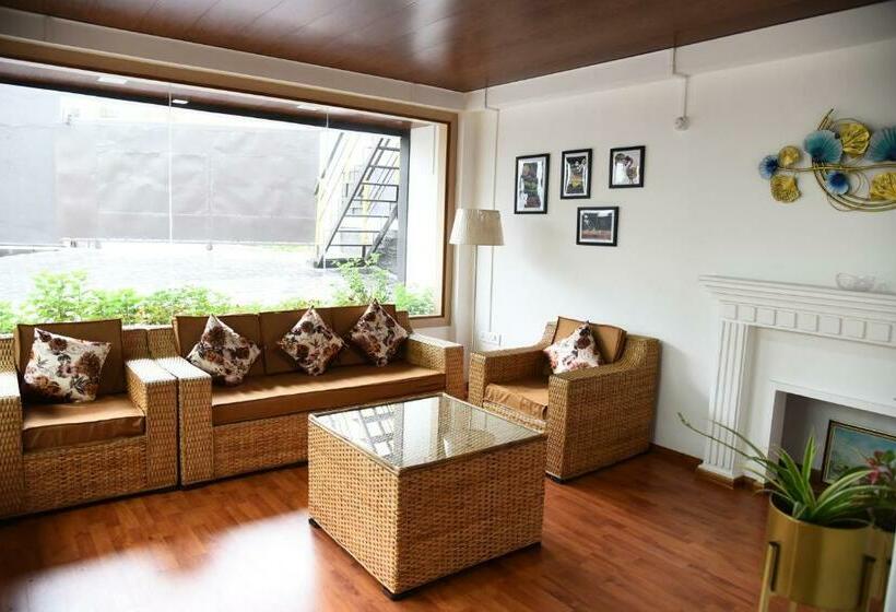 مبيت وإفطار Phibha Villa