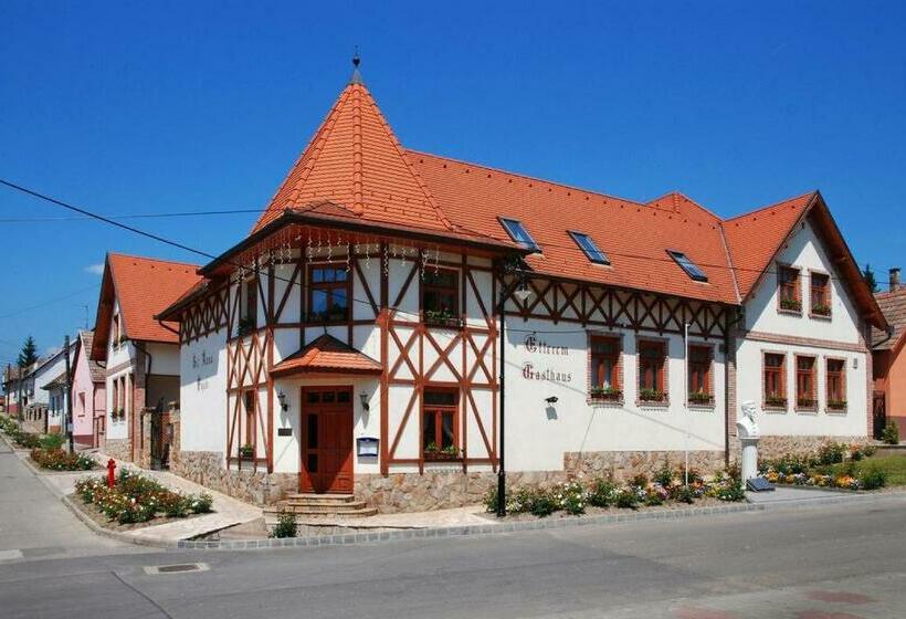 مبيت وإفطار Szent Anna étterem és Panzió