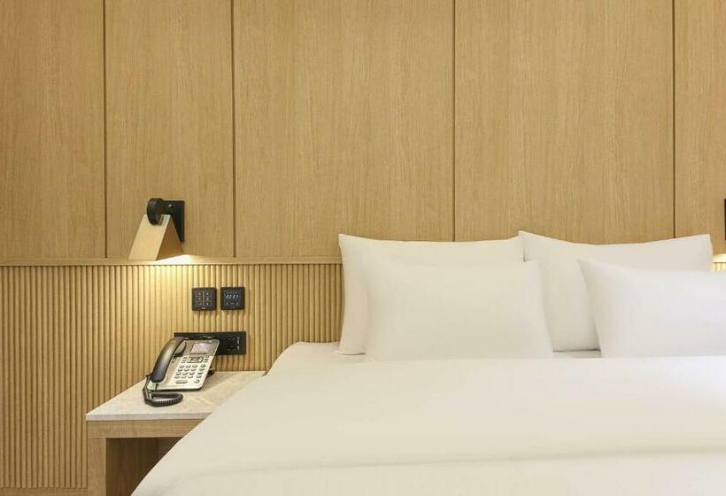 Brown Dot Hotel Pyeonghwa Plaza